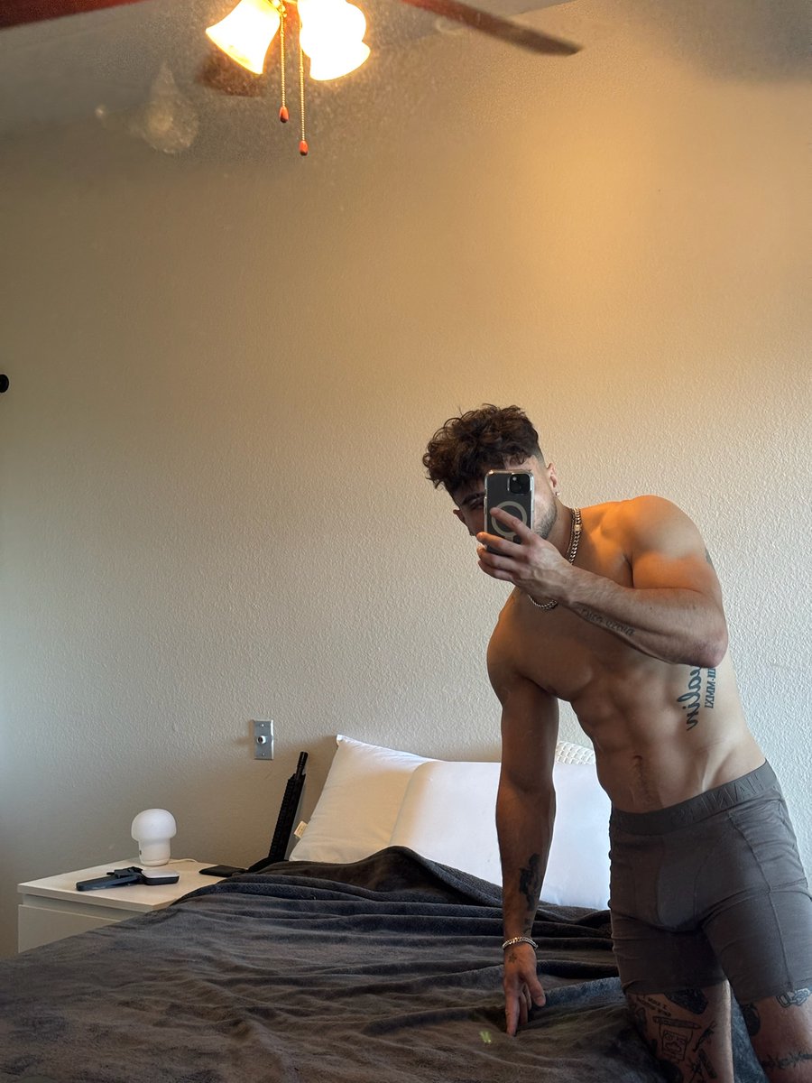 reply if u want me to take it off 👅