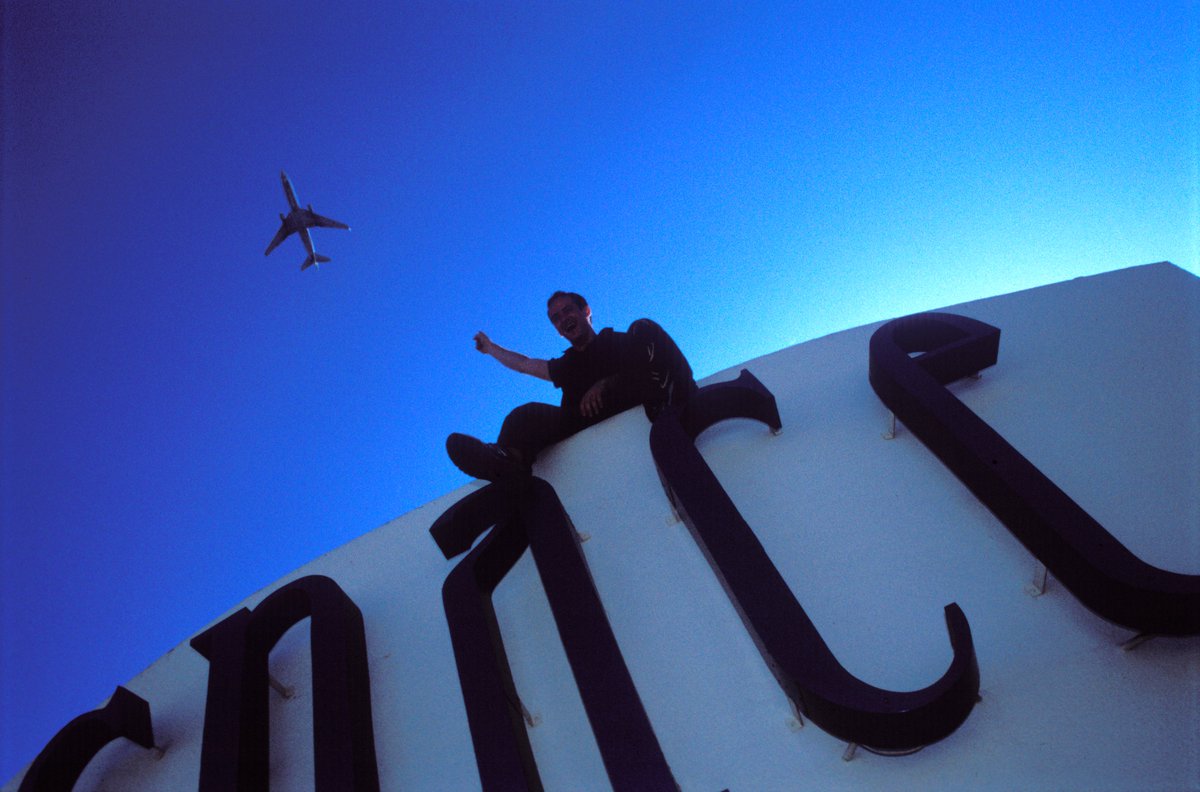 Hey everyone 👋— Just wanted to say a massive thank you for all the love surrounding the auction of the records from the Global Underground 013: Ibiza collection 🙏
⏳ We’re in the final 24 hours of the auction, and bidding closes Wednesday at 10 pm UK / 5 pm ET — be sure to get