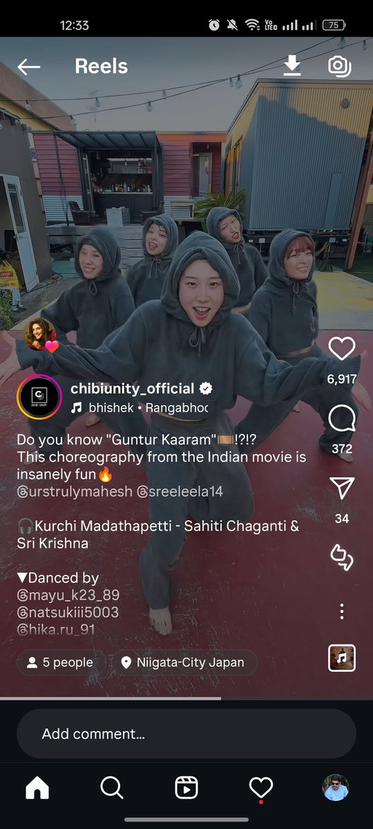 Dhoni_Varsh's tweet image. The global sensation #KurchiMadathapetti is continuing to spread it&apos;s rage 🥁❤️, sync keka 🔥

#Chibiunity performing with great energy &amp;amp; expressions 😎👌

#Trivikram @urstrulyMahesh @MusicThaman @ramjowrites @sreeleela14 @itsahithii @srikrisin