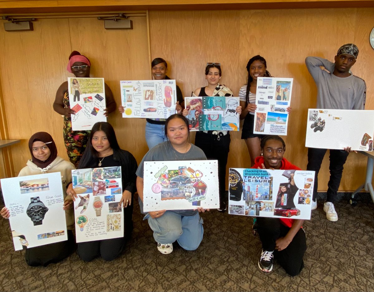 Herb Kohl Philanthropies renewed its support for the M-Cubed Smart Start program with a grant to help graduating Milwaukee Public Schools seniors transition into college at Milwaukee Area Technical College or University of Wisconsin Milwaukee. 
Learn more:
uwm.edu/m-cubed/news/h…