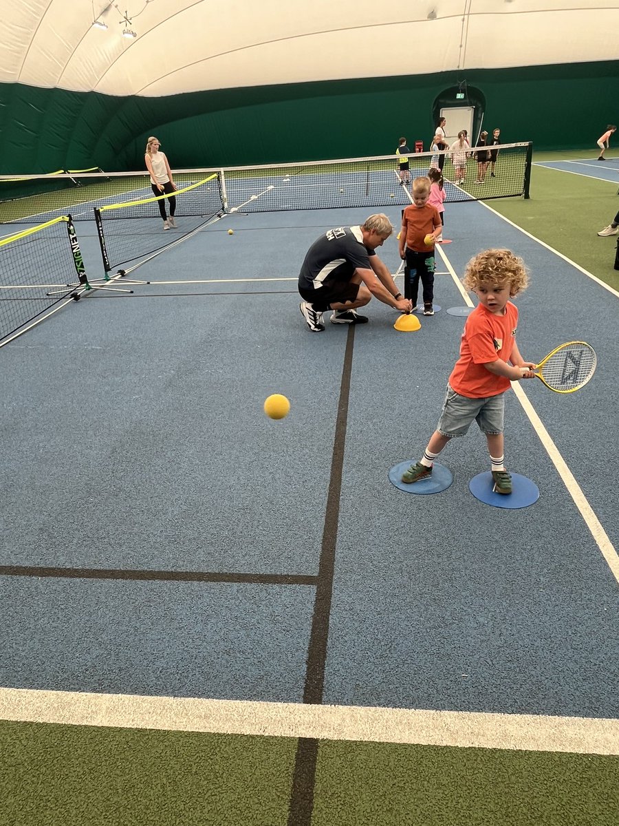🎾Day 7 of Summer Camps

👩🏾‍🤝‍👩🏼72 children

🔵6 U5’s
🔴28 U8’s
🟠15 U10’s
🟢10 U12’s
🟡13 U16’s

🌦️UNPREDICTABLE weather

🎾Big calls for JAIL today

ℹ️Want to book a place? Follow the link below:

bridgendtennisclub.com/pages/eventlis…

#CommunityClub #awardwinning #holidaycampsforkids