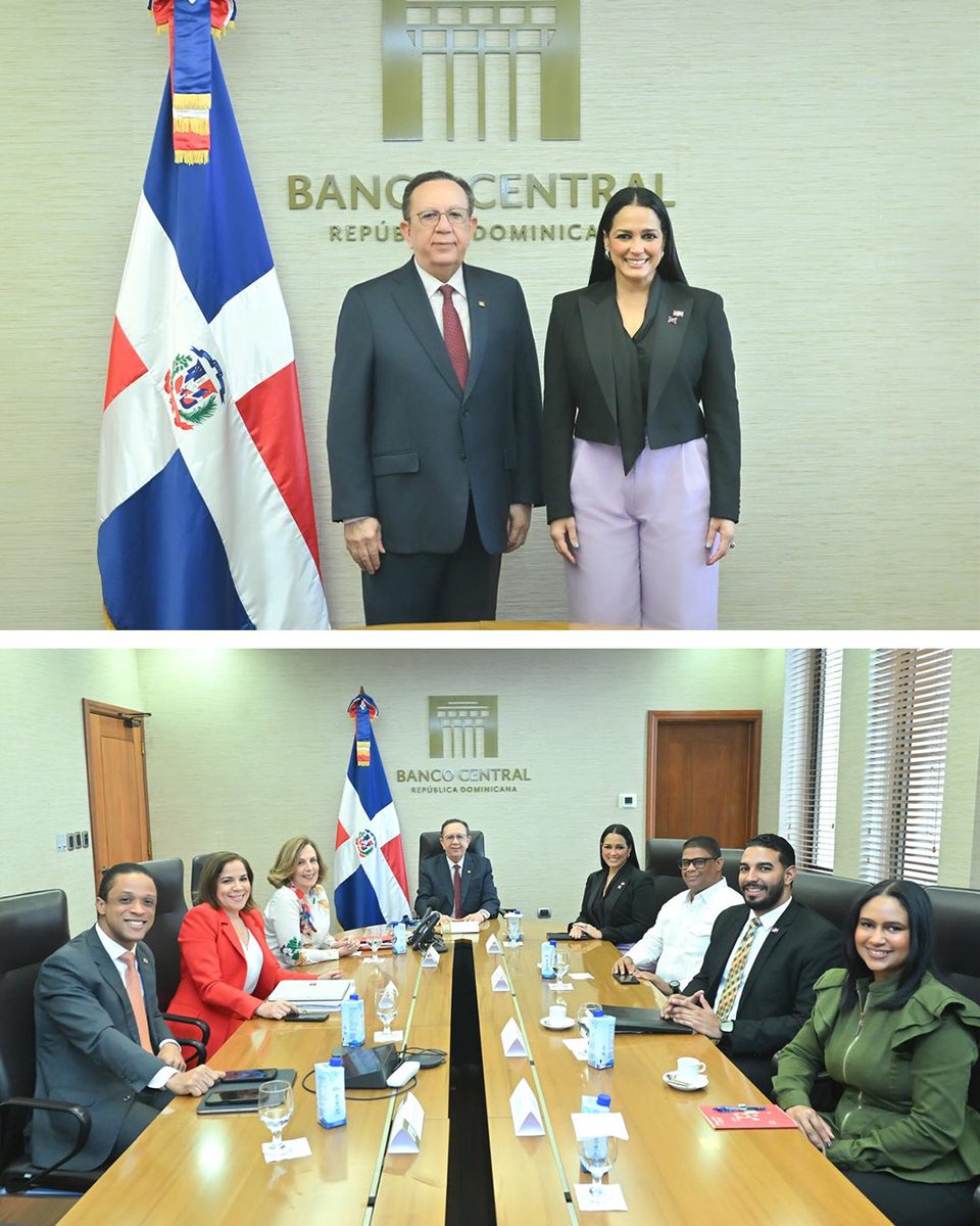 Instituto Dominicanos y Dominicanas en el Exterior (@indexdomrd) on Twitter photo Reconociendo el papel esencial de los dominicanos en el exterior en el envío de remesas y su impacto en la economía, presentamos al gobernador del <a href="/BancoCentralRD/">Banco Central de la República Dominicana</a>, Héctor Valdez, el informe “Dominicanos en el Exterior 2024”, cuarta actualización del Registro Sociodemográfico. Reconociendo el papel esencial de los dominicanos en el exterior en el envío de remesas y su impacto en la economía, presentamos al gobernador del <a href="/BancoCentralRD/">Banco Central de la República Dominicana</a>, Héctor Valdez, el informe “Dominicanos en el Exterior 2024”, cuarta actualización del Registro Sociodemográfico.