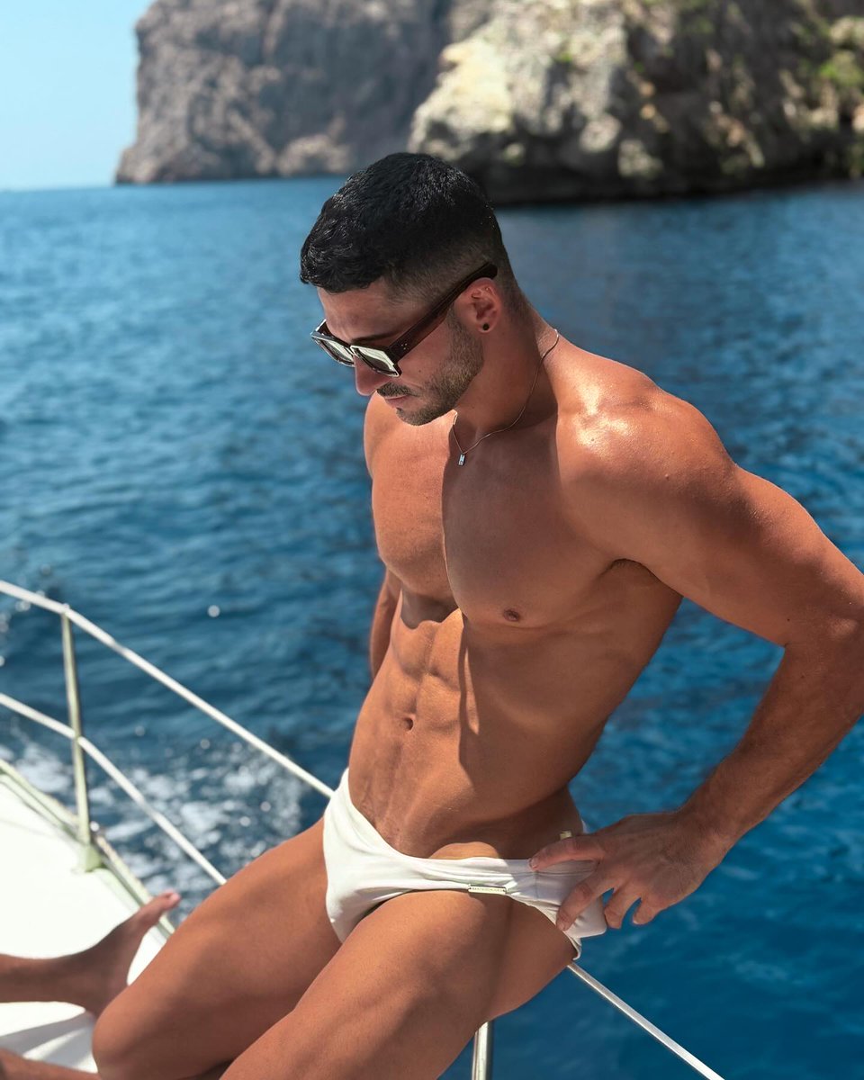 Alcibiade Eroe (@alcibiadeeroe) on Twitter photo 