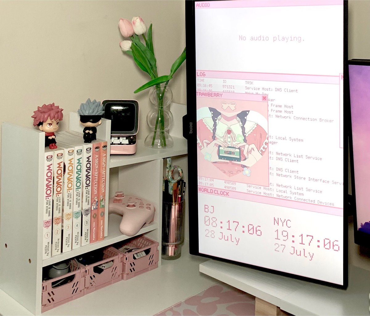 sensimmie's tweet photo. Happy Tuesday #Desksetup #cozydesksetup https://t.co/hT2JCSj2ER