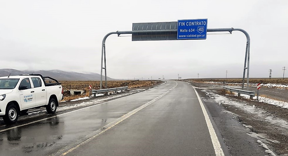 ⚠️ #Chubut 29/07/2025
2do parte de rutas del Plan Invernal de #VialidadNacional
📷 RN 40 #GobernadorCosta - #Tecka: calzada mojada por lluvia. Banquinas inestables. Lloviznas.  Equipos de Vialidad Nacional realizan recorrido preventivo.
➡️Info de rutas: argentina.gob.ar/rutasnacionales