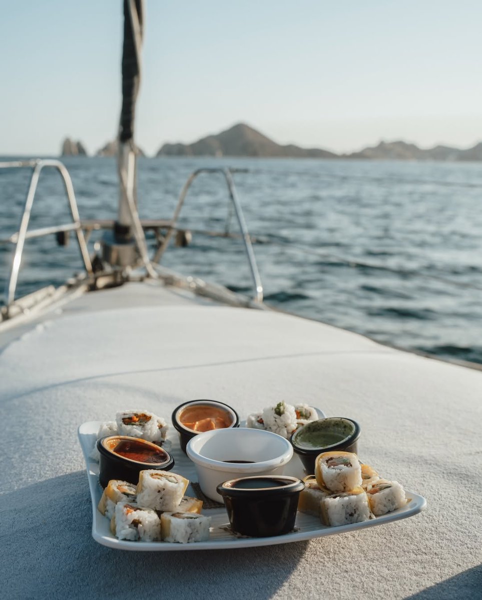 Los Cabos: Home to sailing excursions so luxurious they'll leave you speechless ⛵️ #VisitLosCabos
  
☀️: bit.ly/3ifhnge

📸: <a href="/johnzimmer__/">John Zimmer</a> via IG