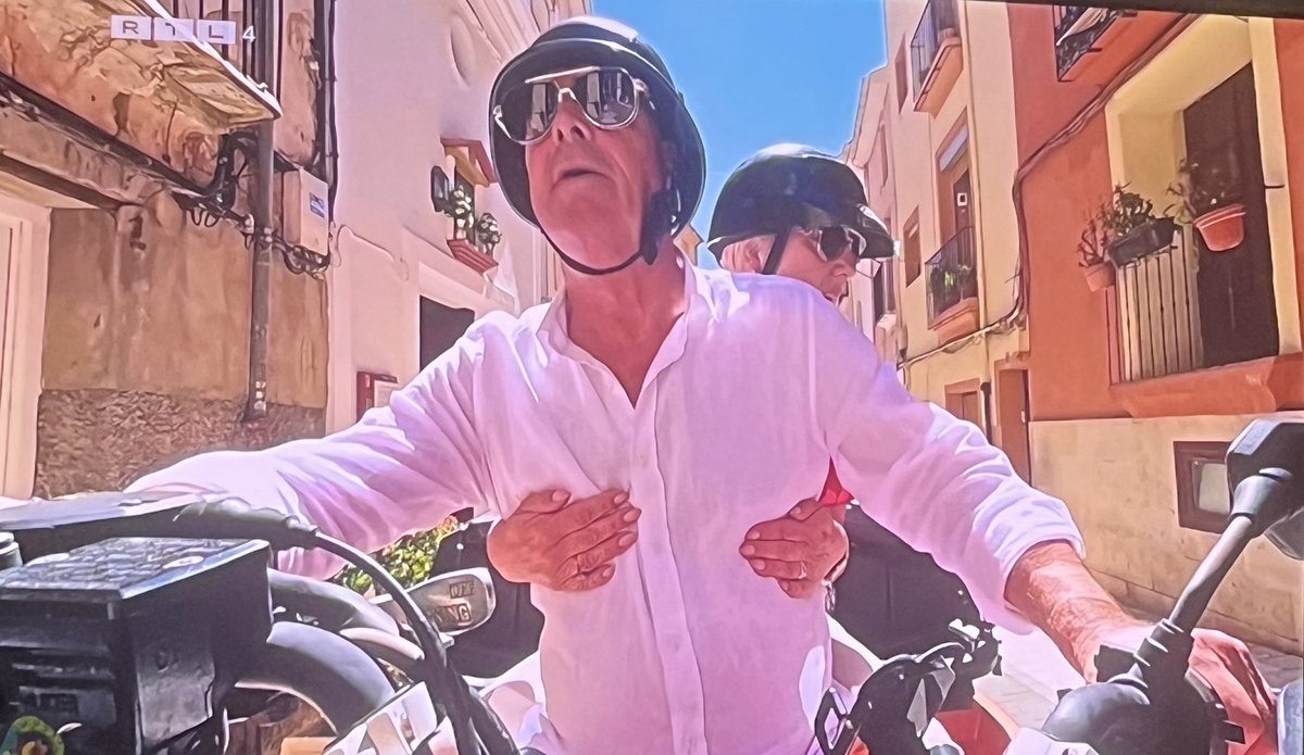 petersenjon's tweet image. #benbvolliefde doet me denken aan Apocalypse Now?