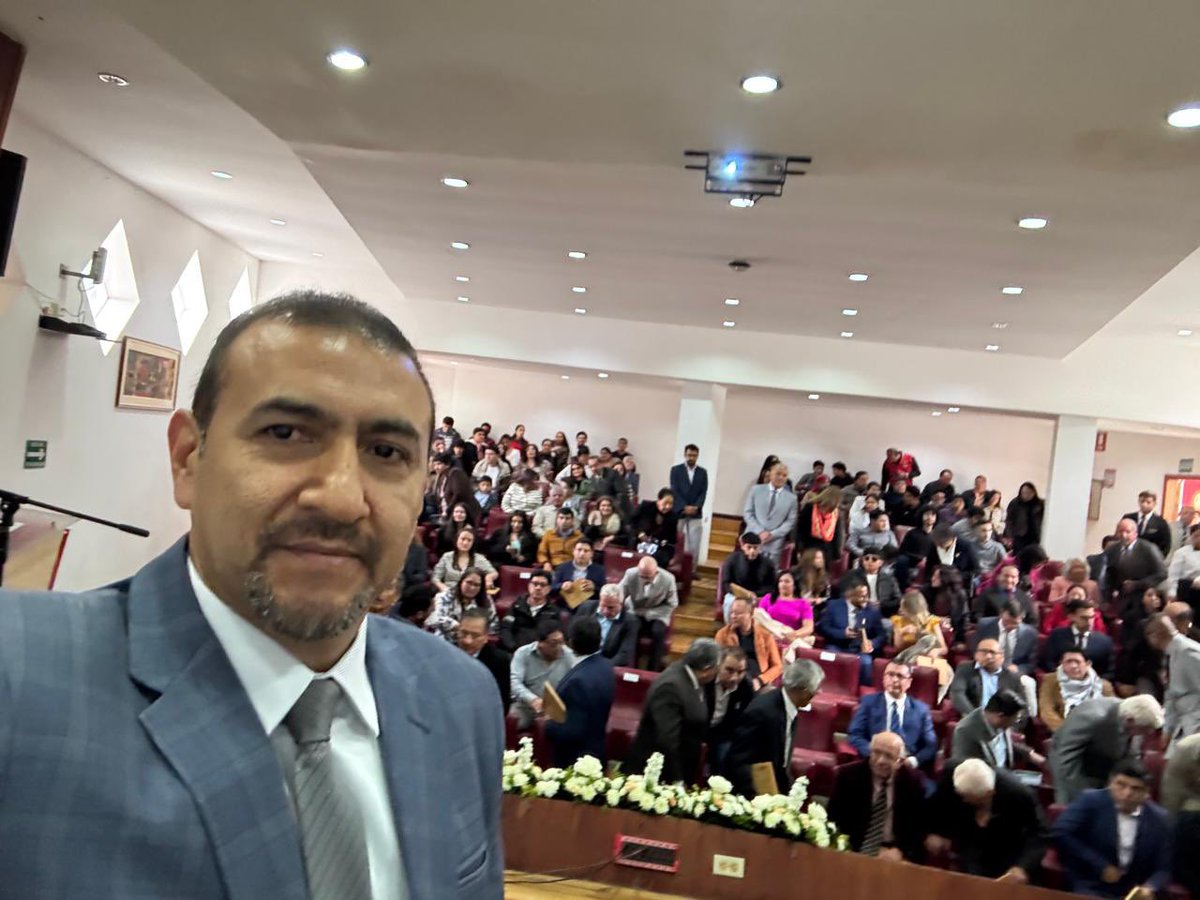 🌱 50 años del corazón verde de la UNL:
La Carrera de Ingeniería Forestal celebra medio siglo formando defensores del bosque y líderes del desarrollo sostenible.

788 profesionales, 49 promociones y una sola misión: honrar la historia, proteger la tierra y transformar el futuro.