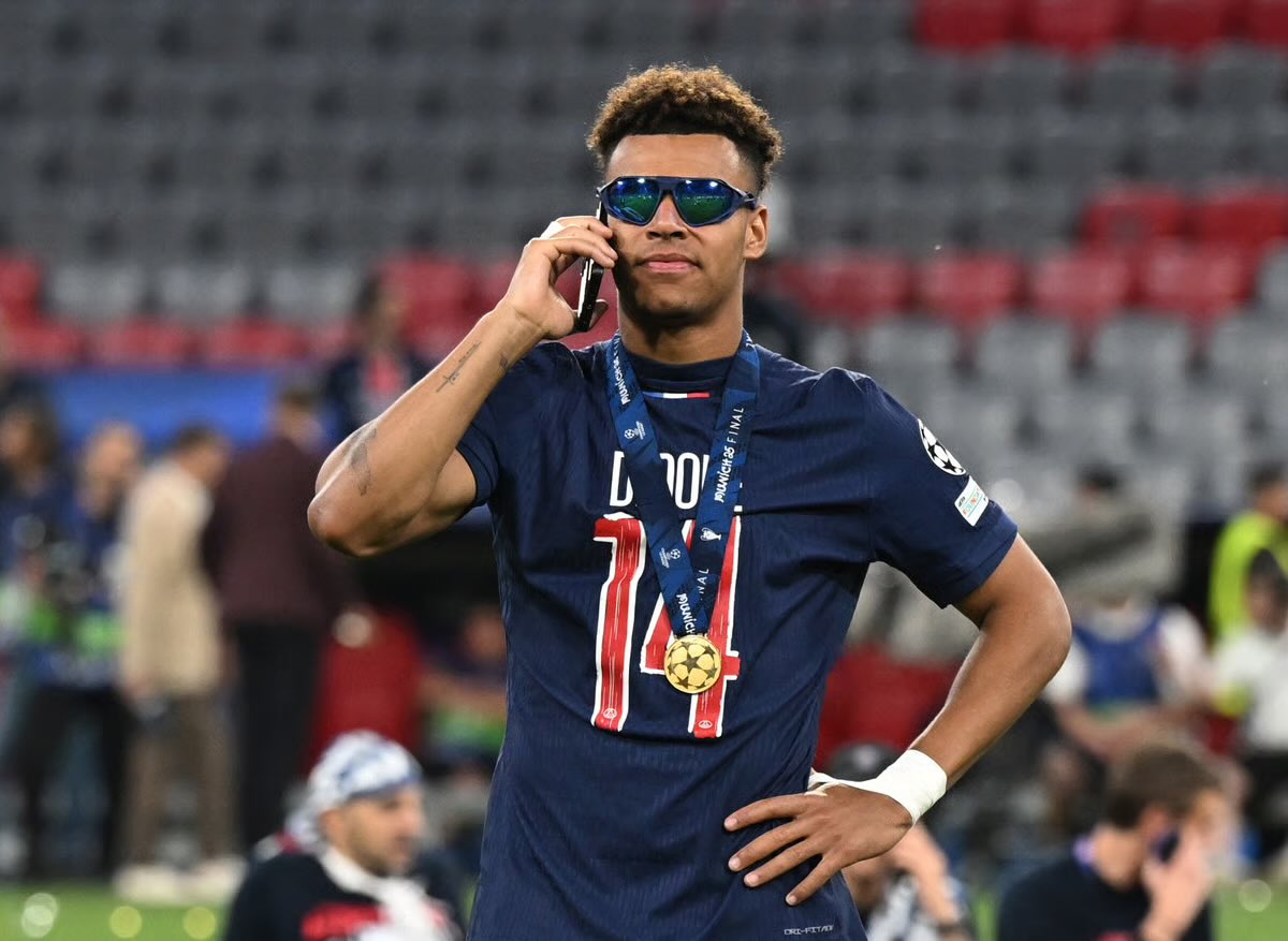 xavipropp's tweet photo. 🗣️: "Who is better between you and Yamal?"

Desire Doue: "It’s me"

His confidence is unmatched, the world is not ready for his domination next season 🐐 https://t.co/OFqEuXIw9e