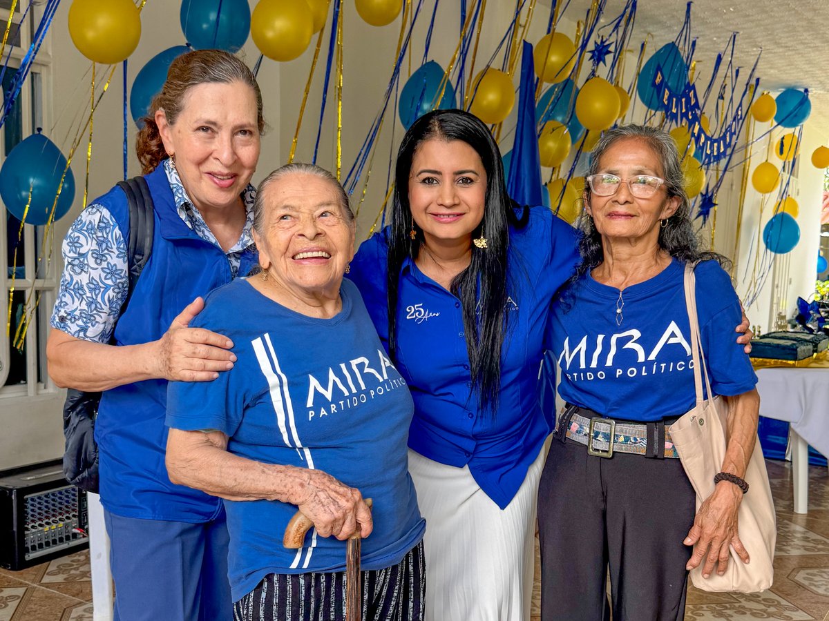 zulma_yodiaz's tweet photo. ¡MIRA cumple 25 años! 🎉

Un movimiento que nació para servir y transformar vidas con principios y valores.
Gracias a todos los que han creído en este camino. 💙🇨🇴
@PartidoMIRA 
@GizellGrass 

#25AñosMIRA #MIRAmiRegalo #MásQueUnPartidoUnProposito https://t.co/GjN2XHFeyq