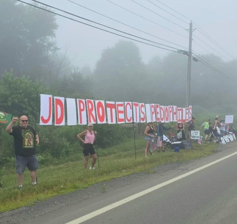 JD Vance went back home to Ohio and got a nice welcome