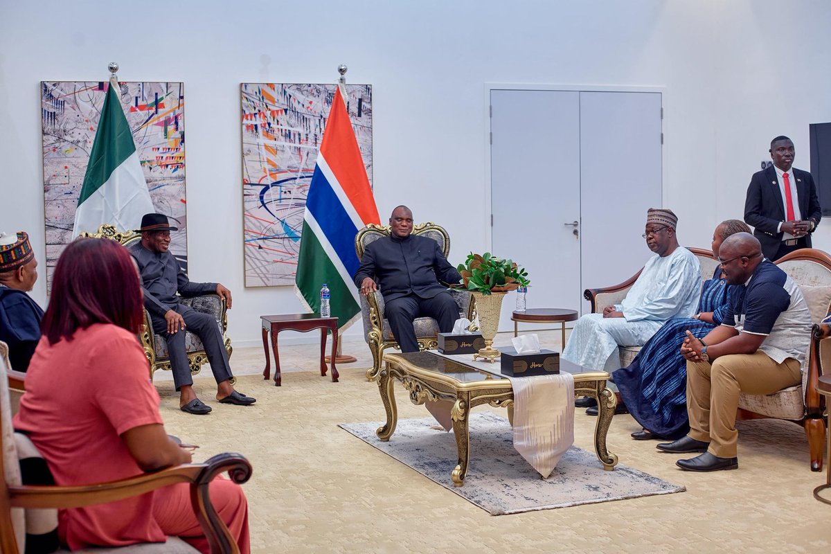 Goodluck E. Jonathan tweet media