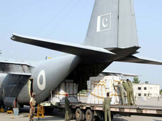 Under PM Shehbaz’s orders, Pakistan is dispatching 2 planes with 100 tons of urgent aid to Palestine within 48hrs.

NDMA &amp; envoys in Jordan/Egypt to ensure swift delivery.

Pakistan stands with Gaza. 🇵🇸