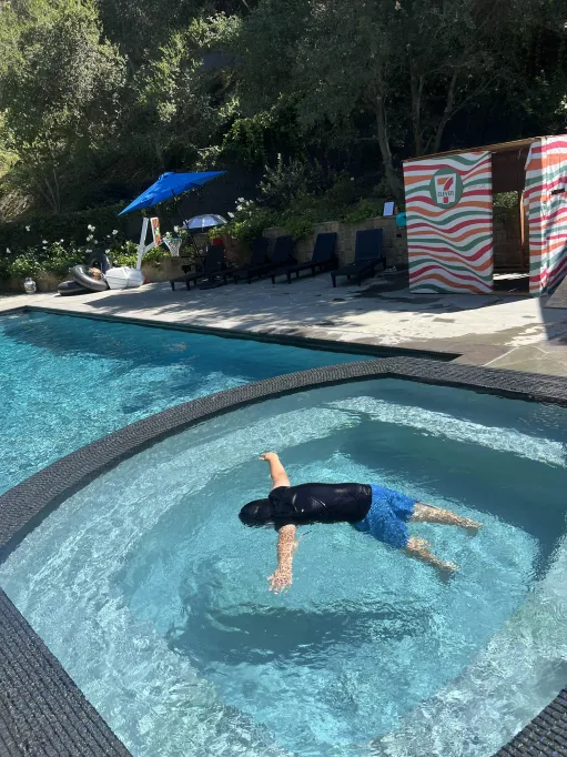 Stable Ronaldo tweet media