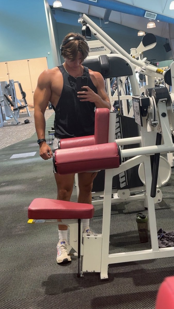 nateslifts's tweet photo. Chest pump https://t.co/IDXRkMNt66