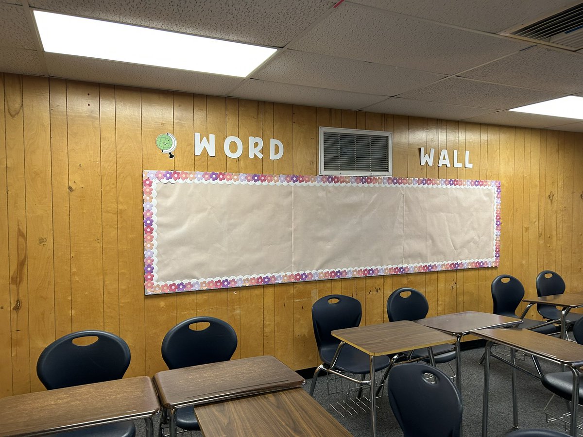 MsAguilar_SS's tweet photo. Thank you Bernal NJHS students, Ximena and Xavier, for helping me set up my bulletin board. They helped bring my vision to reality! 🌸 https://t.co/6znwwZqgeT