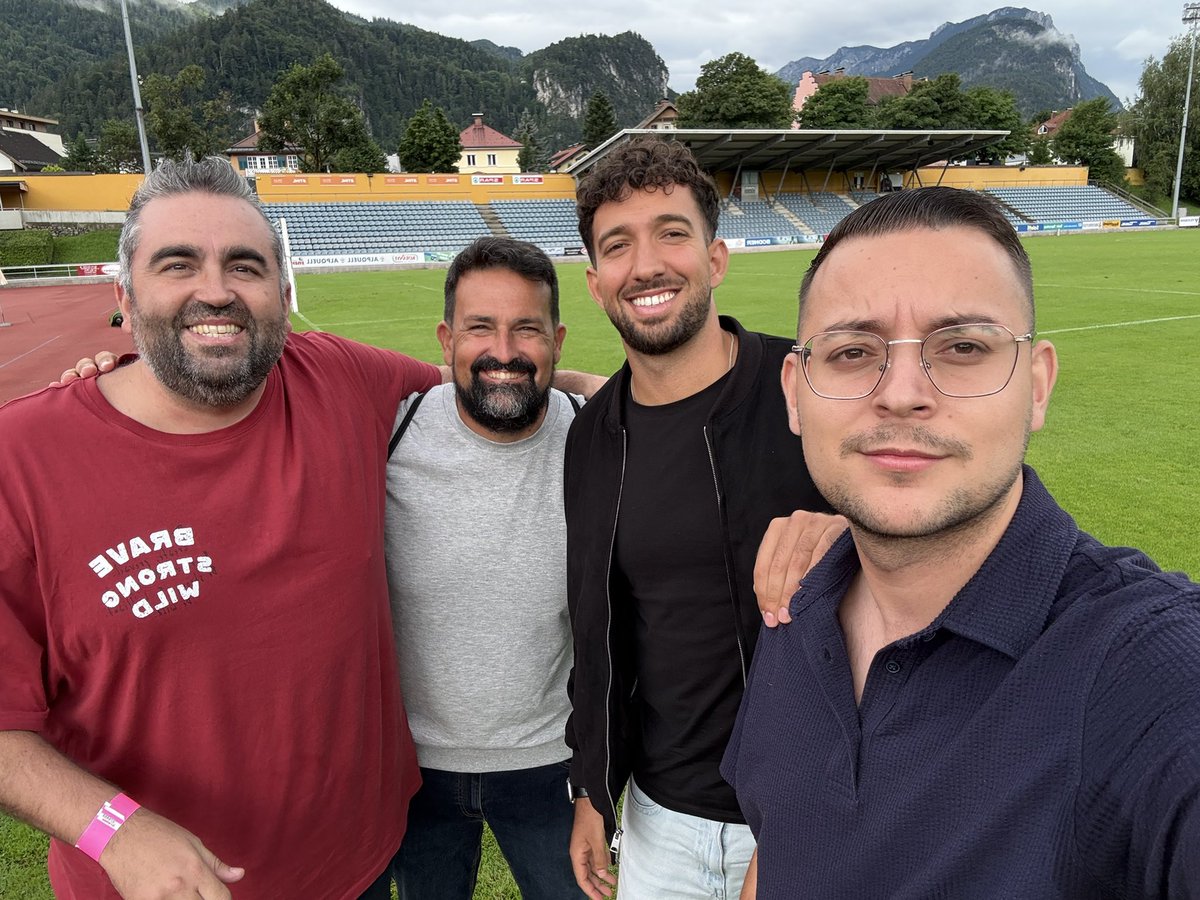 Juanmi Sánchez (@juanmisb97) on Twitter photo Con grandes compañeros en la pretemporada del Mallorca en Austria, siempre agradecido de estas experiencias. 🇦🇹
<a href="/SebastiaAdrover/">Sebastià Adrover</a> <a href="/josempf_16/">Jose Manuel Peña</a> <a href="/AlbertoBonnin/">Alberto Bonnin</a> <a href="/diariomallorca/">Diario de Mallorca</a> <a href="/ib3/">IB3</a> Con grandes compañeros en la pretemporada del Mallorca en Austria, siempre agradecido de estas experiencias. 🇦🇹
<a href="/SebastiaAdrover/">Sebastià Adrover</a> <a href="/josempf_16/">Jose Manuel Peña</a> <a href="/AlbertoBonnin/">Alberto Bonnin</a> <a href="/diariomallorca/">Diario de Mallorca</a> <a href="/ib3/">IB3</a>