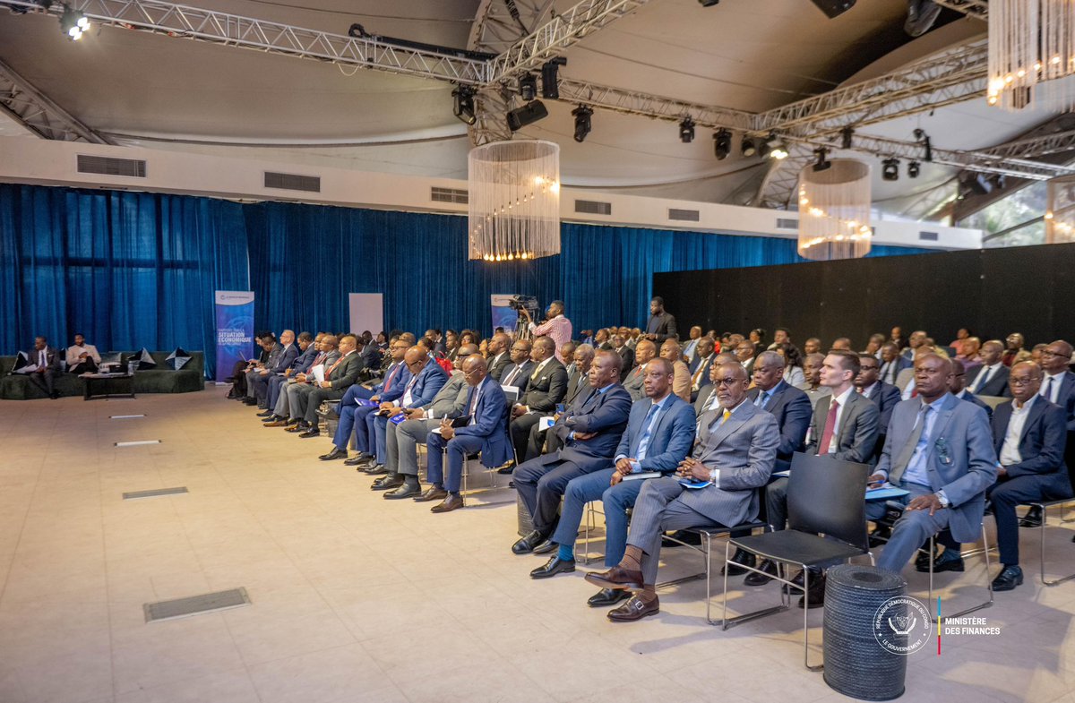 Le mardi 29 juillet 2025, à Kinshasa, le Ministre des Finances, Doudou Fwamba @Likunder Li-Botayi, a participé à une matinée économique organisée par la Banque mondiale. 

L’événement a réuni hauts fonctionnaires, partenaires techniques et financiers ainsi que des représentants