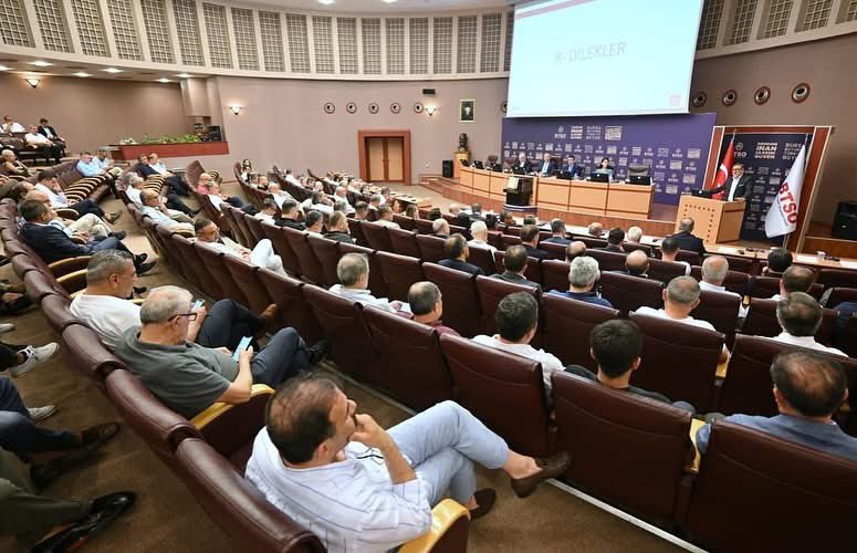 #BTSO Temmuz Ayı Meclis Toplantımız…

Bursa ve ülke ekonomisinin ve özellikle <a href="/BursaTSO/">BTSO</a> Başkanımız <a href="/ibrahim_Burkay/">İbrahim Burkay</a>’ın vizyonu,  <a href="/kfafuarcilik/">KFA FUARCILIK A.Ş.</a>’ın  organizasyonuyla sadece Türkiye’nin değil, dünyanın en büyük fuarların #IDEF Savunma Sanayi Fuarı’nın yansımalarının