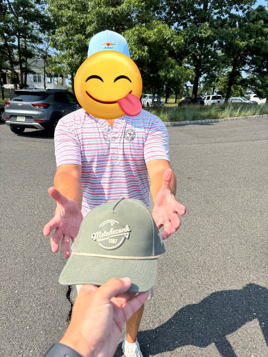 Gil “Handsome” Hanse (@gilhanse) on Twitter photo He got his get back today. A case of the shanks by yours truly didn’t help against <a href="/RevWSJohnson/">Rabbi Rev “Sleepy” Johnson</a> who played some very solid G on a tough course!
Always a pleasure 🤝 He got his get back today. A case of the shanks by yours truly didn’t help against <a href="/RevWSJohnson/">Rabbi Rev “Sleepy” Johnson</a> who played some very solid G on a tough course!
Always a pleasure 🤝