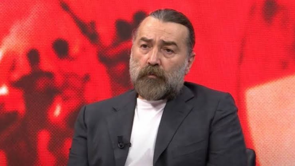 💥 🗣️İbrahim Seten:

“Yarın skriniar ile birlikte başka bir isim daha istanbul’a gelirse şaşırmam... Kerem dışında başka bir kanat hazırlığı da var...”