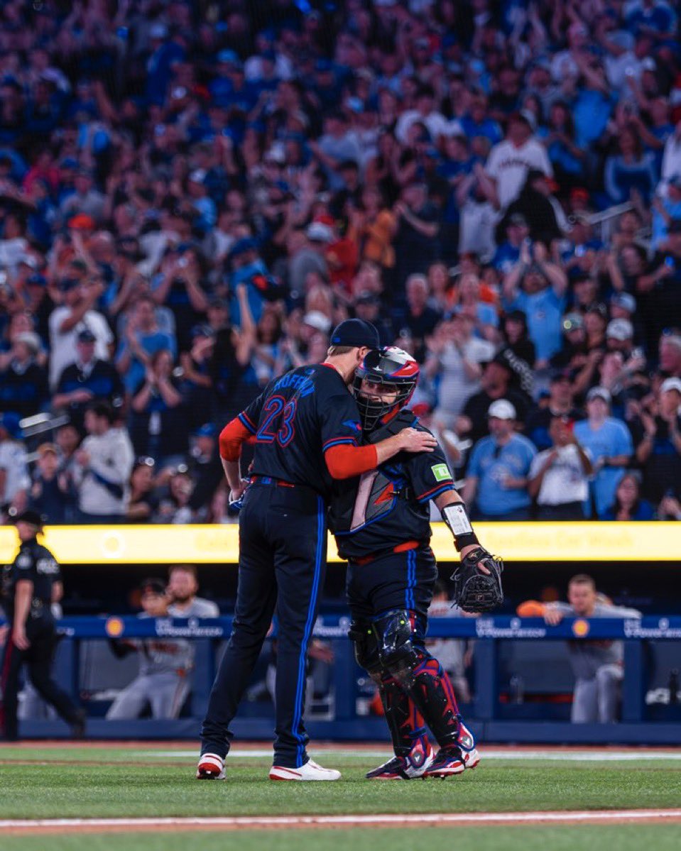 OpoyCeedee⚡️ tweet media