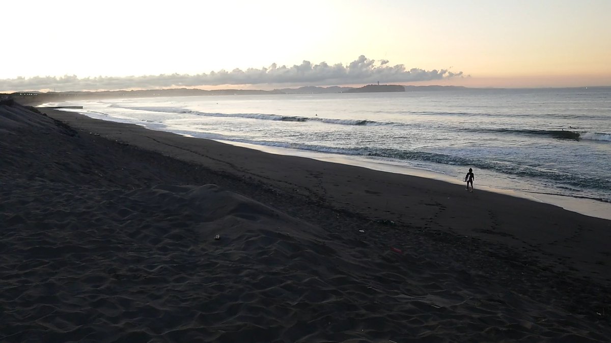 namitabisurf's tweet photo. 2025年7月30日04:37
茅ヶ崎パーク波情報

干潮01:58
満潮07:44
干潮13:55

おはようございます。少しサイズダウン？
https://t.co/mK6kToQ3H4
北風が涼しいオフショアです。

#波情報 #サーフィン 
#surfreport #wavereport https://t.co/SbboFzupg1