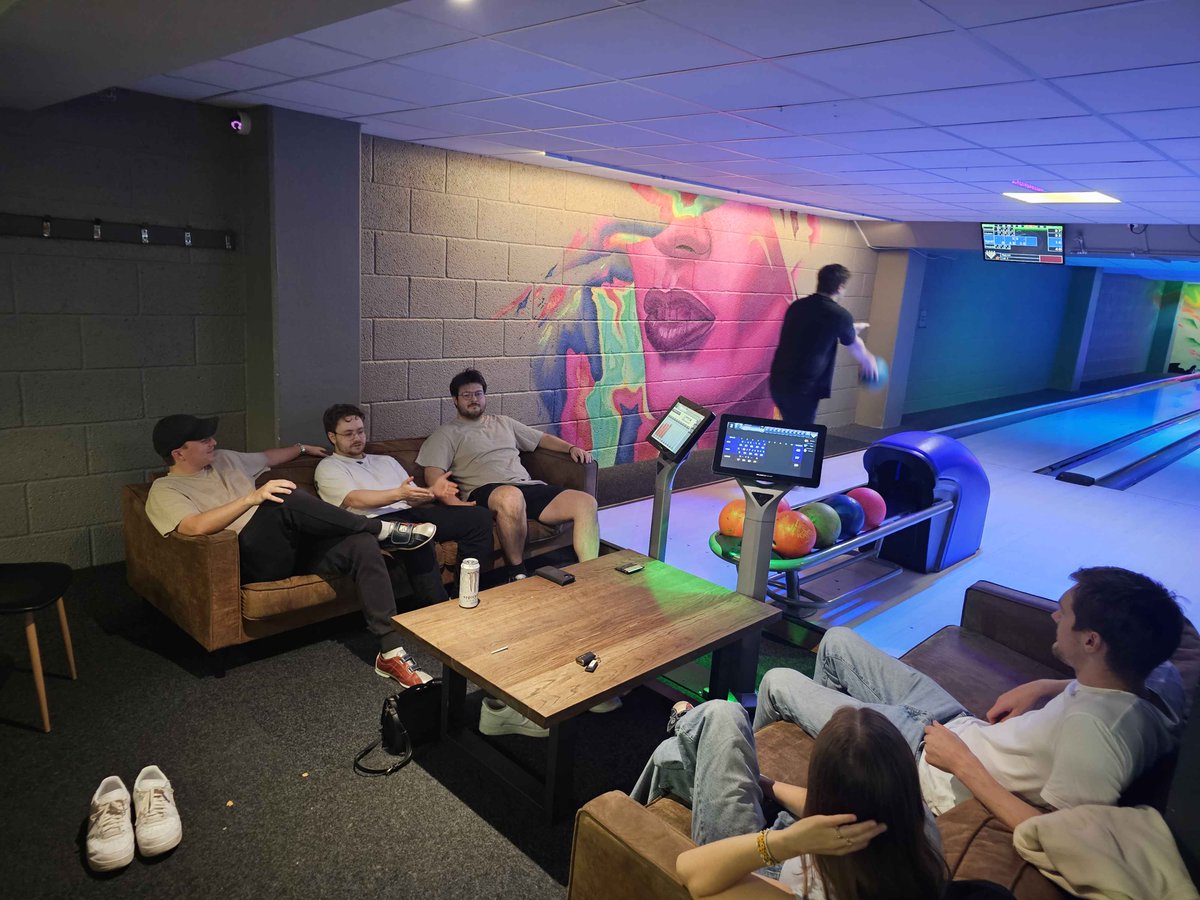 Vanir (@vanirgg) on Twitter photo Bootcamp og teambuilding går kongebra!
Serverne er nede:✅
Bowling tid med teamet: ✅
Grust av manager: ✅
Snakkes i 1.div til neste sesong igjen <a href="/ggligaen/">Good Game-ligaen</a> 🥰 Bootcamp og teambuilding går kongebra!
Serverne er nede:✅
Bowling tid med teamet: ✅
Grust av manager: ✅
Snakkes i 1.div til neste sesong igjen <a href="/ggligaen/">Good Game-ligaen</a> 🥰