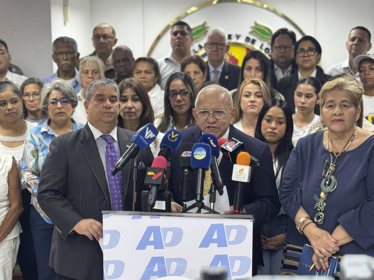 Como Secretario General Nacional de #AcciónDemocrática, envío un saludo fraterno y lleno de orgullo a nuestros líderes del Comité Ejecutivo Nacional, secretarios generales seccionales y dirigentes parroquiales y municipales.

Gracias al trabajo ejemplar del MAELECAD durante esta