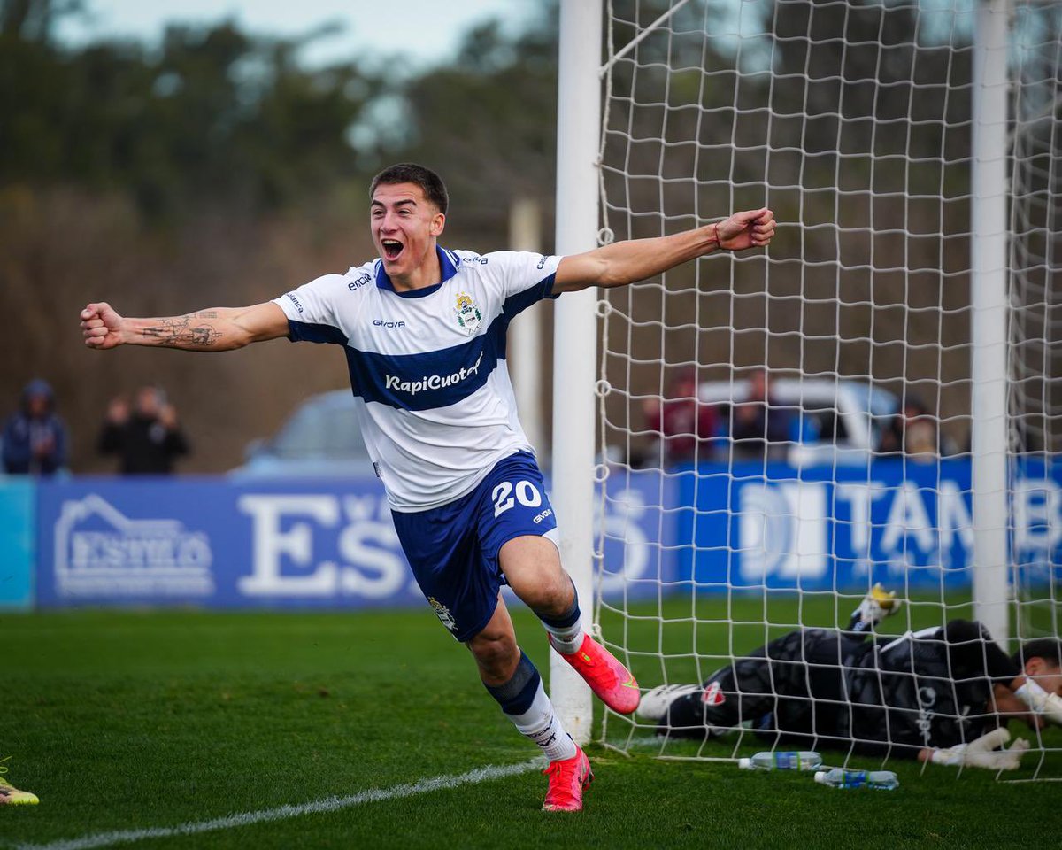 Triperomaníacos (@tm_cge) on Twitter photo #CGE #GELP ⚽ RESERVA | FINAAAAL DEL PARTIDO
💪 Triunfazo del selectivo albiazul, en los últimos minutos venció a Independiente en Estancia Chica y cerró su primera victoria en el Torneo Clausura Transición
GIMNASIA 1-0 Independiente
⚽ ST 39' CAYETANO BOLZÁN
📸 <a href="/CgeJuveniles/">Juveniles CGE ⚽</a> #CGE #GELP ⚽ RESERVA | FINAAAAL DEL PARTIDO
💪 Triunfazo del selectivo albiazul, en los últimos minutos venció a Independiente en Estancia Chica y cerró su primera victoria en el Torneo Clausura Transición
GIMNASIA 1-0 Independiente
⚽ ST 39' CAYETANO BOLZÁN
📸 <a href="/CgeJuveniles/">Juveniles CGE ⚽</a>