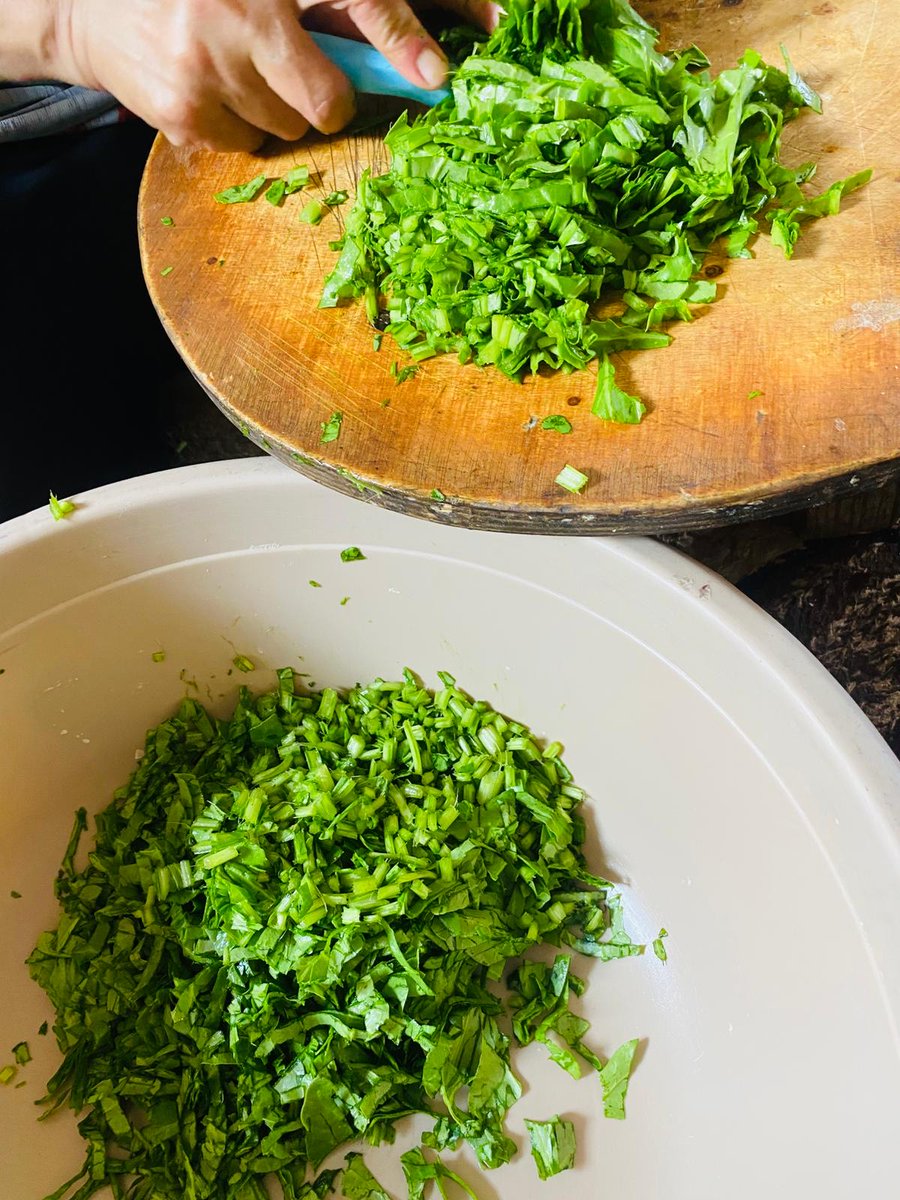 Today thanks to God and generous donors my mom went to the market to buy these items! She prepared spinach pastries and me and my family finally got to eat. We also distributed them to other families and children. I'm so happy 🥳 Donate to us here: chuffed.org/project/136439…
