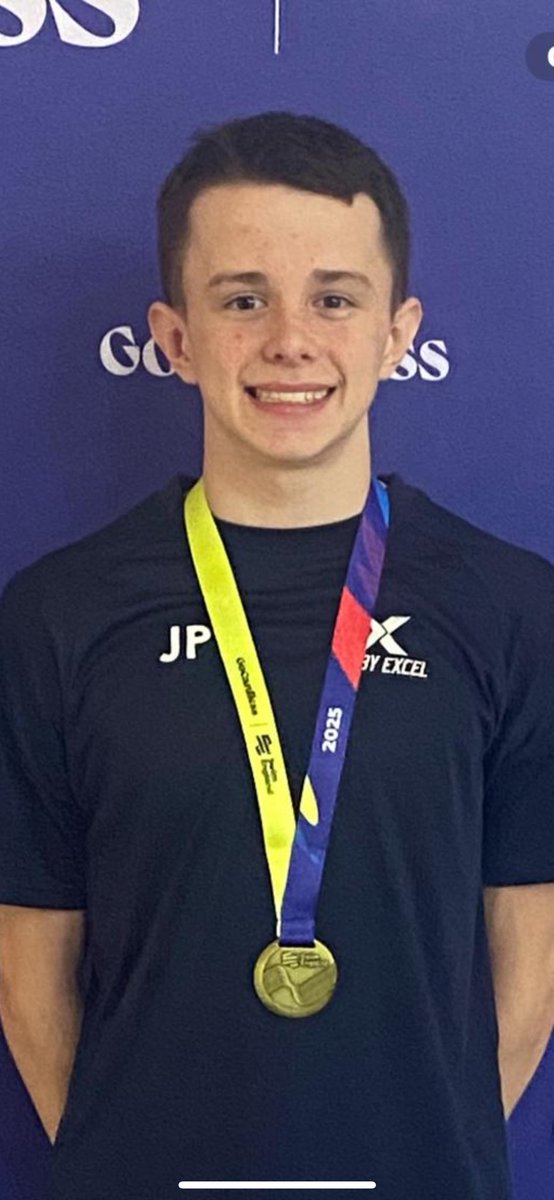 English Summer Meet
Todays Results

400 Freestyle
Logan 14th 14/15yrs
Finlay 23rd 14/15yrs
Eden 25th 14/15yrs

200 Freestyle
Abbie 15th 17yrs

50m Backstroke 
Pembo 🥇 16yrs
Dylan 13th 17yrs