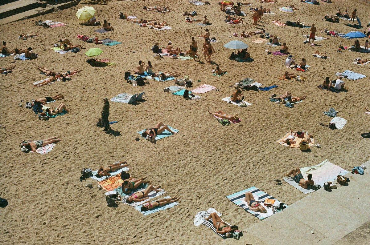 fexxas's tweet photo. French Summer in Biarritz shot on film. https://t.co/51Sbls66x4