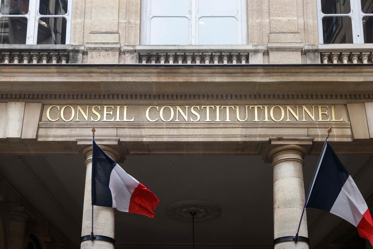 Le Conseil constitutionnel rejette le recours de LFI et valide la loi contre l’antisémitisme à l’université 

➡️ l.leparisien.fr/BWYr