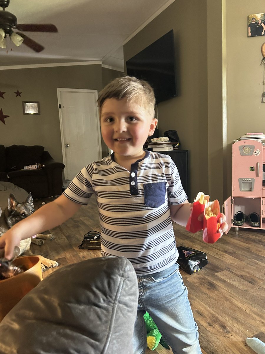 Liam Brown is our 4 year old fighting stage 4 Neuroblastoma for the past two years with a relapse in the brain in January 2025. Help us be able to spend more time at home with him. Everything helps. gofundme.com/f/donate-to-li… #teamliam23