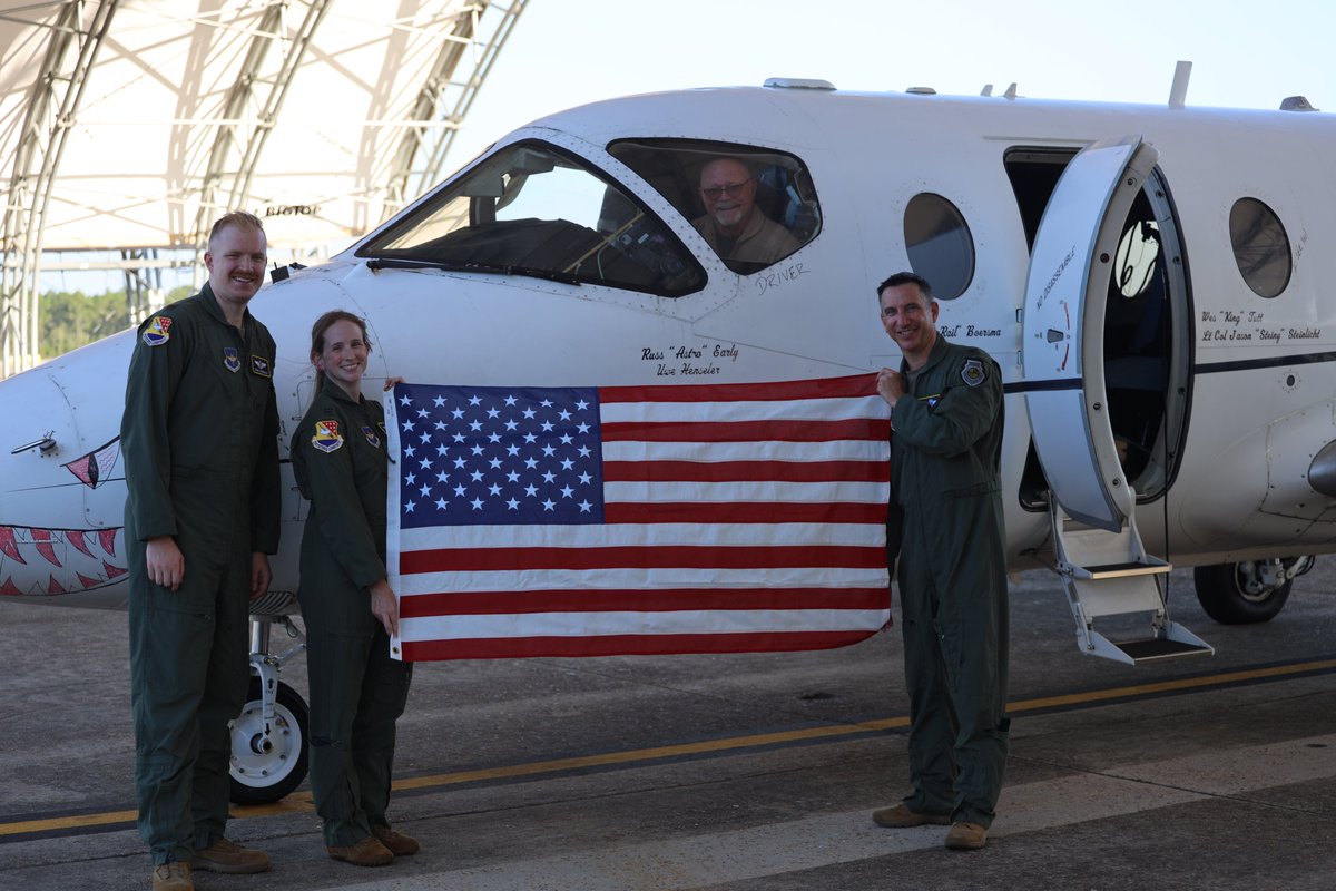 Check out this story on the U.S. Air Force's T-1A Jayhawk's final flight out of NAS Pensacola! 
#CNRSE #NASP #479thFTG
dvidshub.net/search/?view=g…