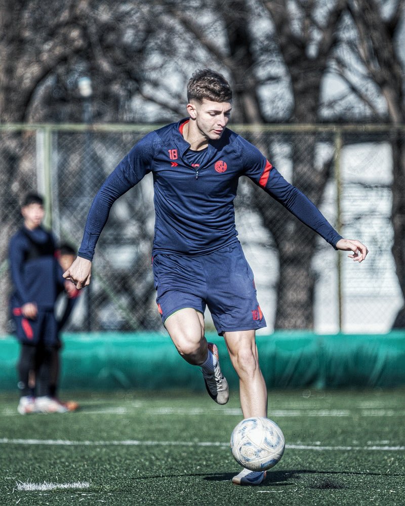 📋✅ Fabricio #López, Teo #RodríguezPagano, Juan Cruz #Rattalino y Matías #Hernández, TITULARES ante #River. 

🕣 18:00
📍 River Camp
🖥️  lpfplay.com 

#VamosLosPibes 🔵💪🔴