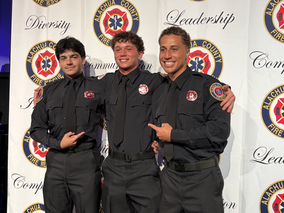 Congratulations to Paxton Wolfe ‘24 on graduating #EMT School! 

#HardWorkPaysOff 

#WinTheDay88