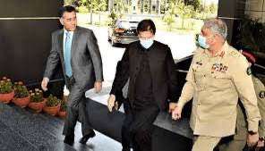 یہ بھی بتا دیا کریں کون سے باپ کی بات ہو رہی ہے آپ کے باپ بھی تو کافی سارے ہیں ۔#نکلو_اب_خاموشی_گناہ_ہے #ہم_نکلیں_گےتو_خان_نکلے_گا  #باپ_ہی_کافی_ہے