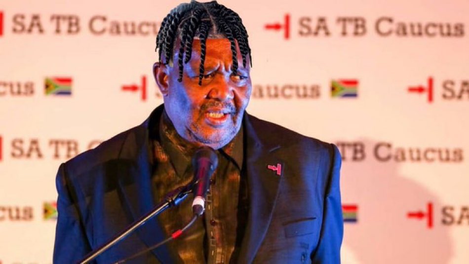This month we learnt that SA DJs are doing music as a side hustle 

The main hustle is selling drugs… 😭😭