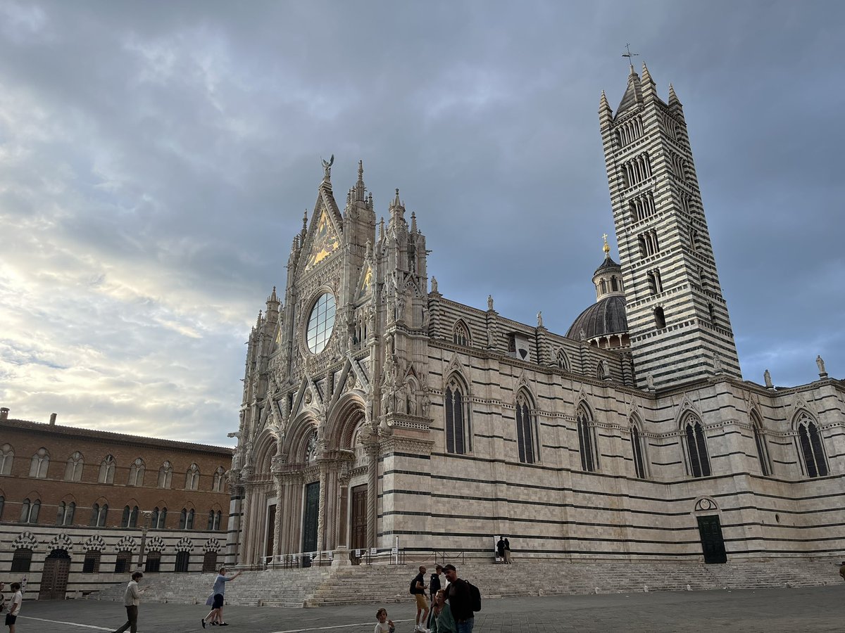 In In Siena, Italy…Performing my piece “Yo Soy La Tradición” tomorrow, along with the wonderfull Quartetto Sincronie …Part of this year’s Chigiana Festival and in collaboration with Siena Jazz …Chiesa di Sant’ Agostino, 9:30pm…This place is amazing…
#miguelzenon
#siena