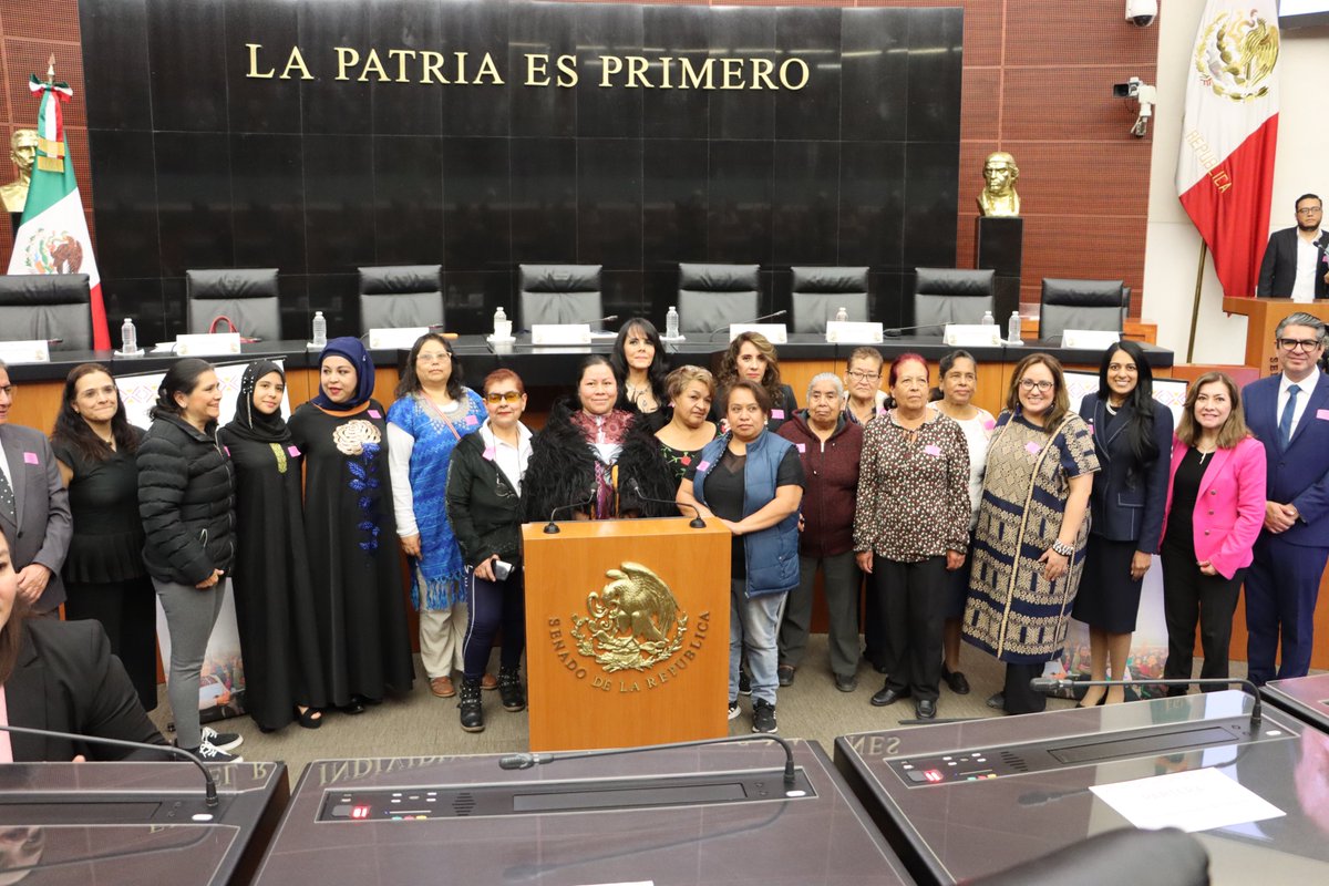 🧑‍🍼Las #parteras son fundamentales para reducir la mortalidad materna y neonatal, especialmente en comunidades rurales. 

Por ello, esta mañana en el <a href="/senadomexicano/">Senado de México</a>, junto a <a href="/IMSSBIENESTAR/">Programa IMSS-Bienestar</a> <a href="/fundmexicovivo/">Fundación México Vivo</a> y <a href="/ThisIsReckitt/">Reckitt</a> lanzamos #TejiendoCanalesDeSaberes. 

Conoce más 👇