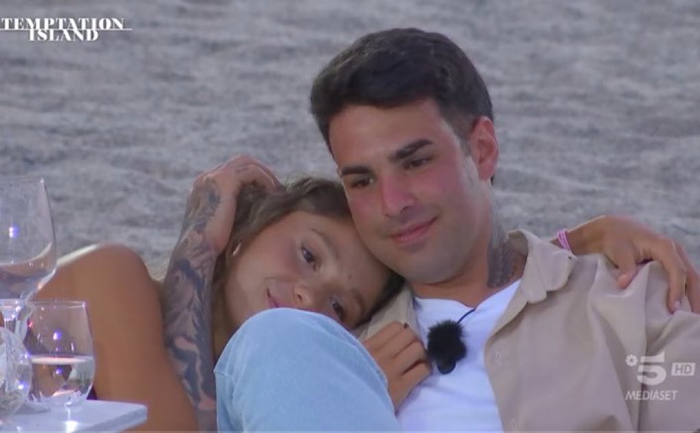 Ah si la famosa ripicca 

#TemptationIsland