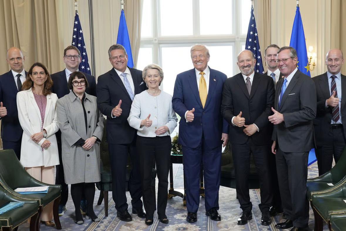 Susanne Baessler (@susannebaessler) on Twitter photo <a href="/Markus_Soeder/">Markus Söder</a> DAS WEF 🇺🇸🇺🇳 SAGT, WASSER SEI DAS NEUE CO2 - SÖDER 🇩🇪 BESTEUERT NACH LUFT WASSER‼️
DERWEIL VERNICHTET WEF-GENOSSIN 🇺🇸🇺🇳 USCHI 🇩🇪 ÜBER IHRE USA-FREUNDLICHEN 🇺🇸 DEALS UNBEIRRT WEITER DIE EU 🇪🇺‼️
WEBER 🇩🇪 UMARMT GRÜNE - UND TRÄUMT VON TÖDLICHER CO2-FREIHEIT DER ERDE‼️
Team USA <a href="/Markus_Soeder/">Markus Söder</a> DAS WEF 🇺🇸🇺🇳 SAGT, WASSER SEI DAS NEUE CO2 - SÖDER 🇩🇪 BESTEUERT NACH LUFT WASSER‼️
DERWEIL VERNICHTET WEF-GENOSSIN 🇺🇸🇺🇳 USCHI 🇩🇪 ÜBER IHRE USA-FREUNDLICHEN 🇺🇸 DEALS UNBEIRRT WEITER DIE EU 🇪🇺‼️
WEBER 🇩🇪 UMARMT GRÜNE - UND TRÄUMT VON TÖDLICHER CO2-FREIHEIT DER ERDE‼️
Team USA
