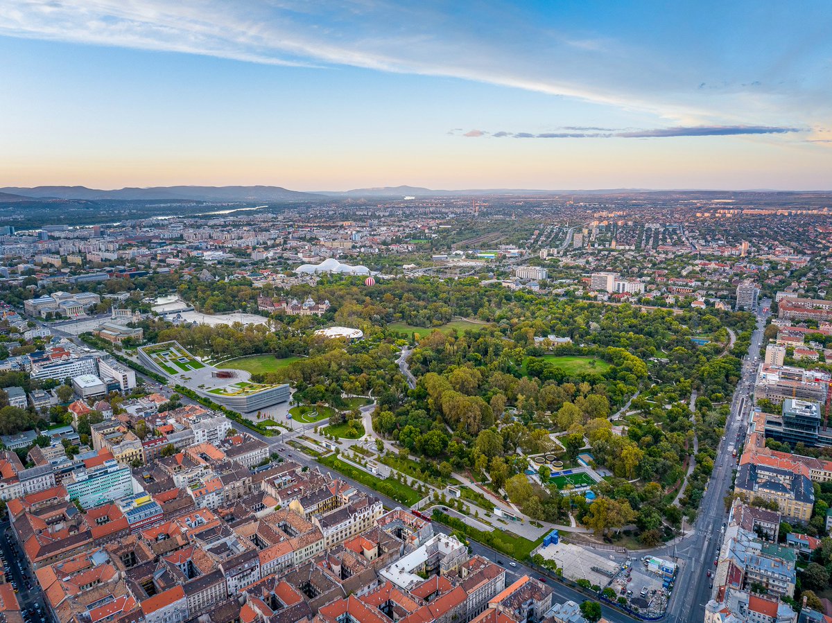 Адилхан 44 тэрбумын өртөгтэй цэцэрлэгт хүрээлэн...🥴

УБ vs Будапешт

Яах вэ нээрээ хэдүүлээ?