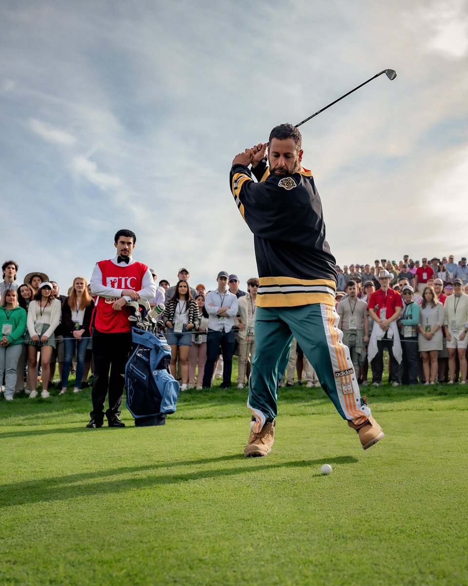 AccessBadBunny's tweet image. “Happy Gilmore 2” debuts with 46.7 million views in just three days, making it the largest US opening weekend in Netflix history. ⛳️🍿