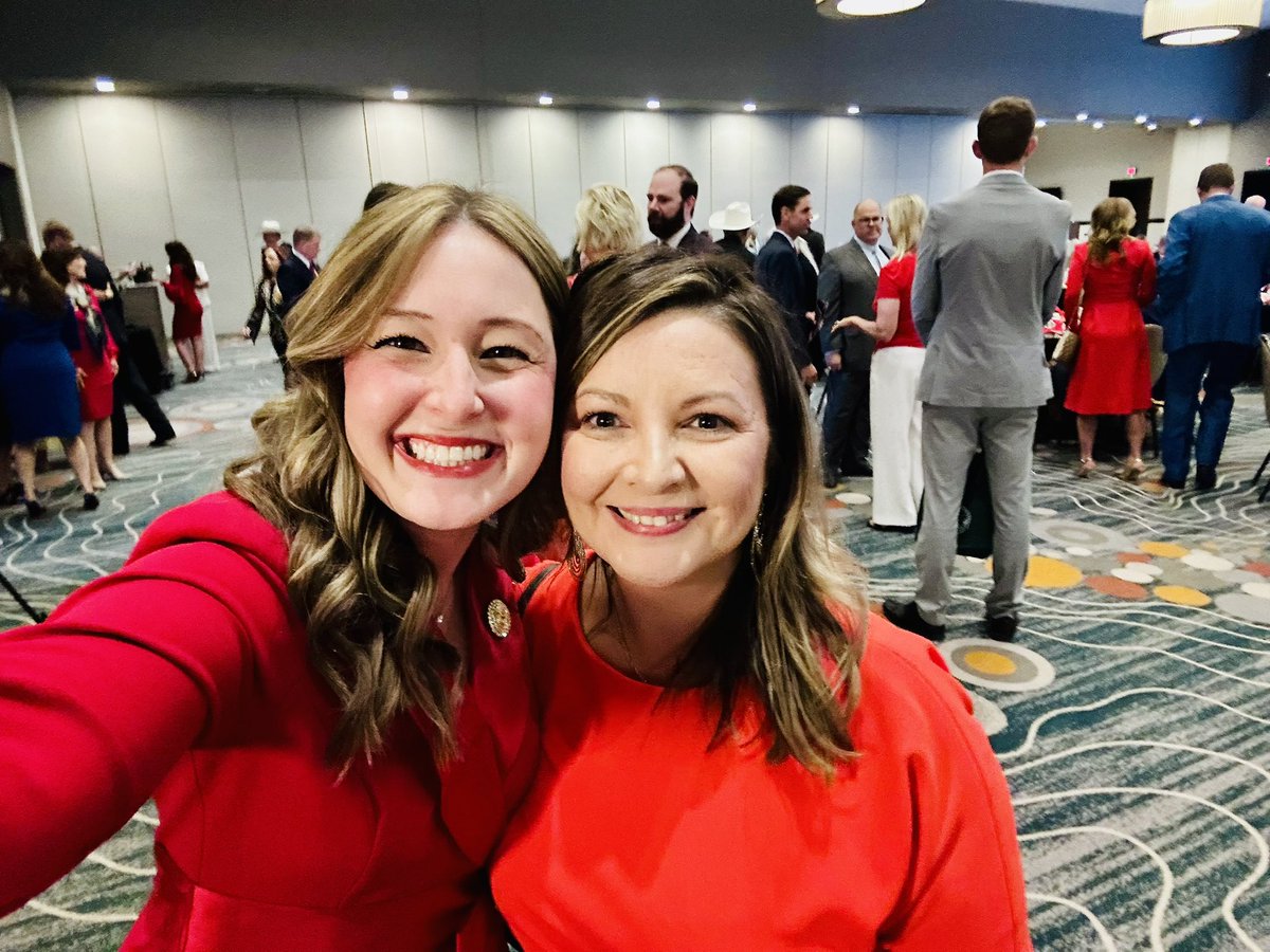 Caroline Harris Davila State Representative (@carolinefortx) on Twitter photo Had a great Friday evening with friends at the Texas Republican County Chairmen’s Association’s Banquet, where Governor <a href="/GregAbbott_TX/">Greg Abbott</a> also signed key election integrity bills into law. Grateful for TRCCA’s work to keep Texas red!
#txlege #KeepTexasRed Had a great Friday evening with friends at the Texas Republican County Chairmen’s Association’s Banquet, where Governor <a href="/GregAbbott_TX/">Greg Abbott</a> also signed key election integrity bills into law. Grateful for TRCCA’s work to keep Texas red!
#txlege #KeepTexasRed