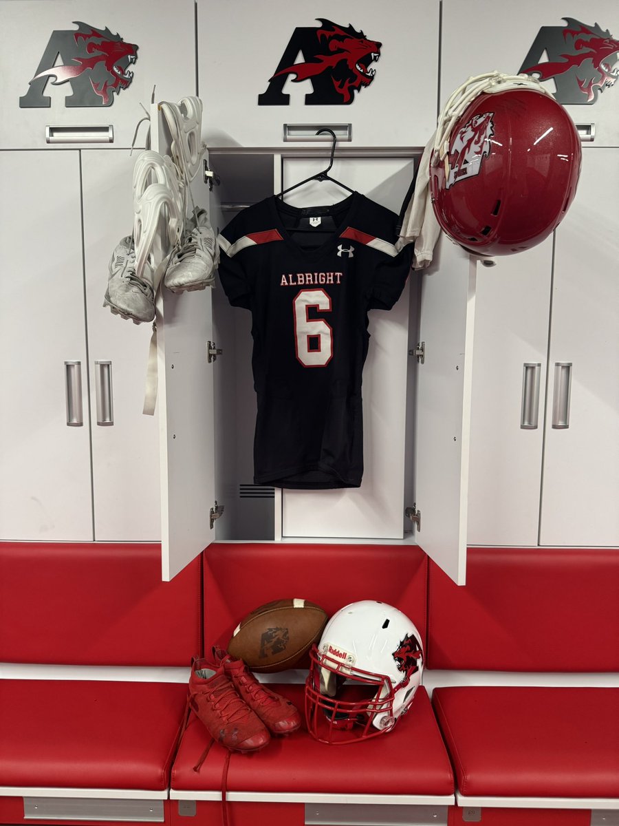 July-Lion of the Past
Sam Viera 
LB 2018-2022

#ACDNA
