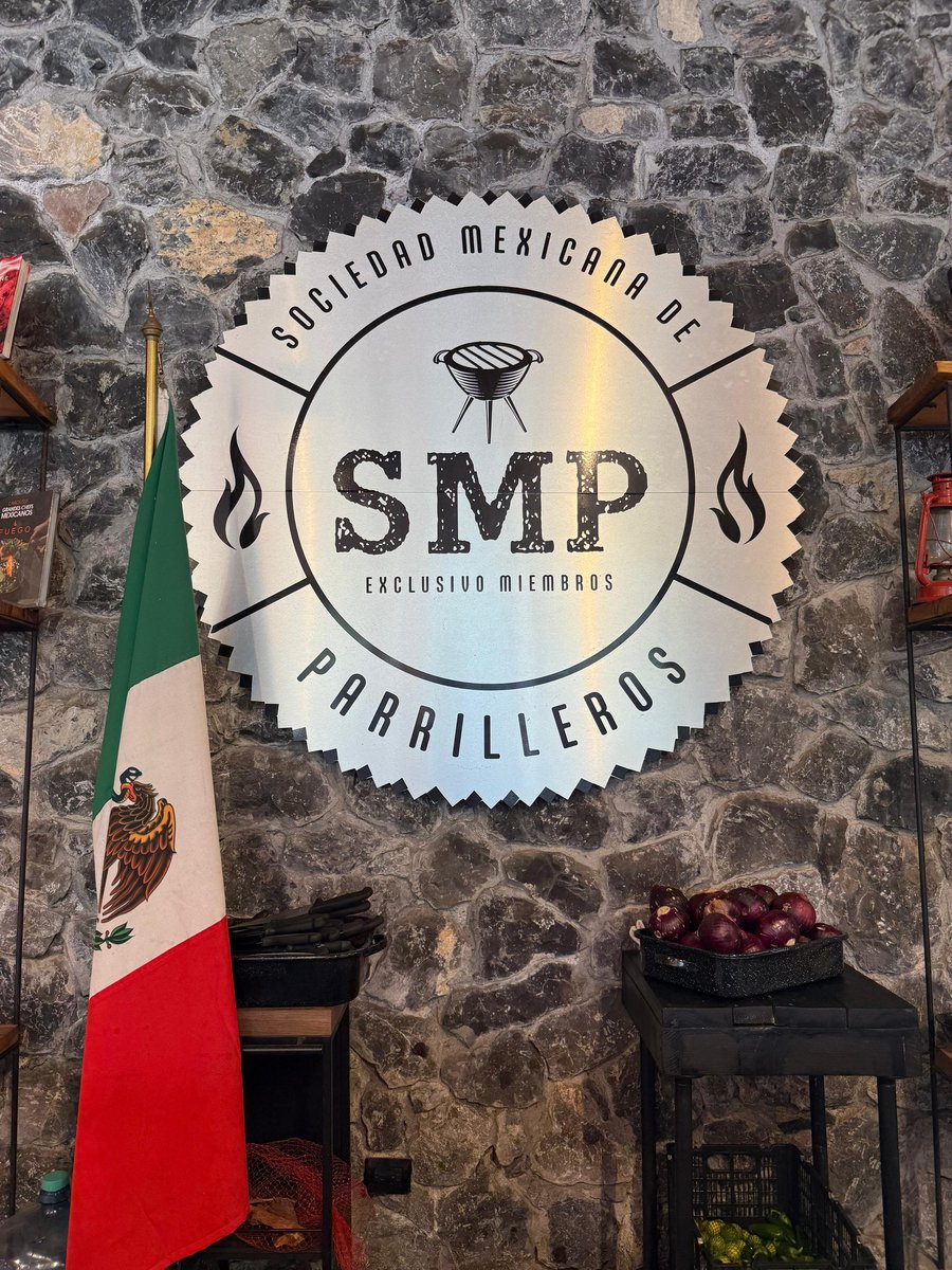 Octavio de la Torre (@octaviodlatorre) on Twitter photo Me dio mucho gusto reunirme con la Sociedad Mexicana de Parrilleros (<a href="/soyparrilleromx/">Sociedad Mexicana de Parrilleros</a>) en mi gira por Nuevo León. Qué gran charla sobre la pasión que los mueve, el talento que representan y todo lo que aportan al orgullo y la economía de nuestro país.
¡El fuego une, el sabor Me dio mucho gusto reunirme con la Sociedad Mexicana de Parrilleros (<a href="/soyparrilleromx/">Sociedad Mexicana de Parrilleros</a>) en mi gira por Nuevo León. Qué gran charla sobre la pasión que los mueve, el talento que representan y todo lo que aportan al orgullo y la economía de nuestro país.
¡El fuego une, el sabor