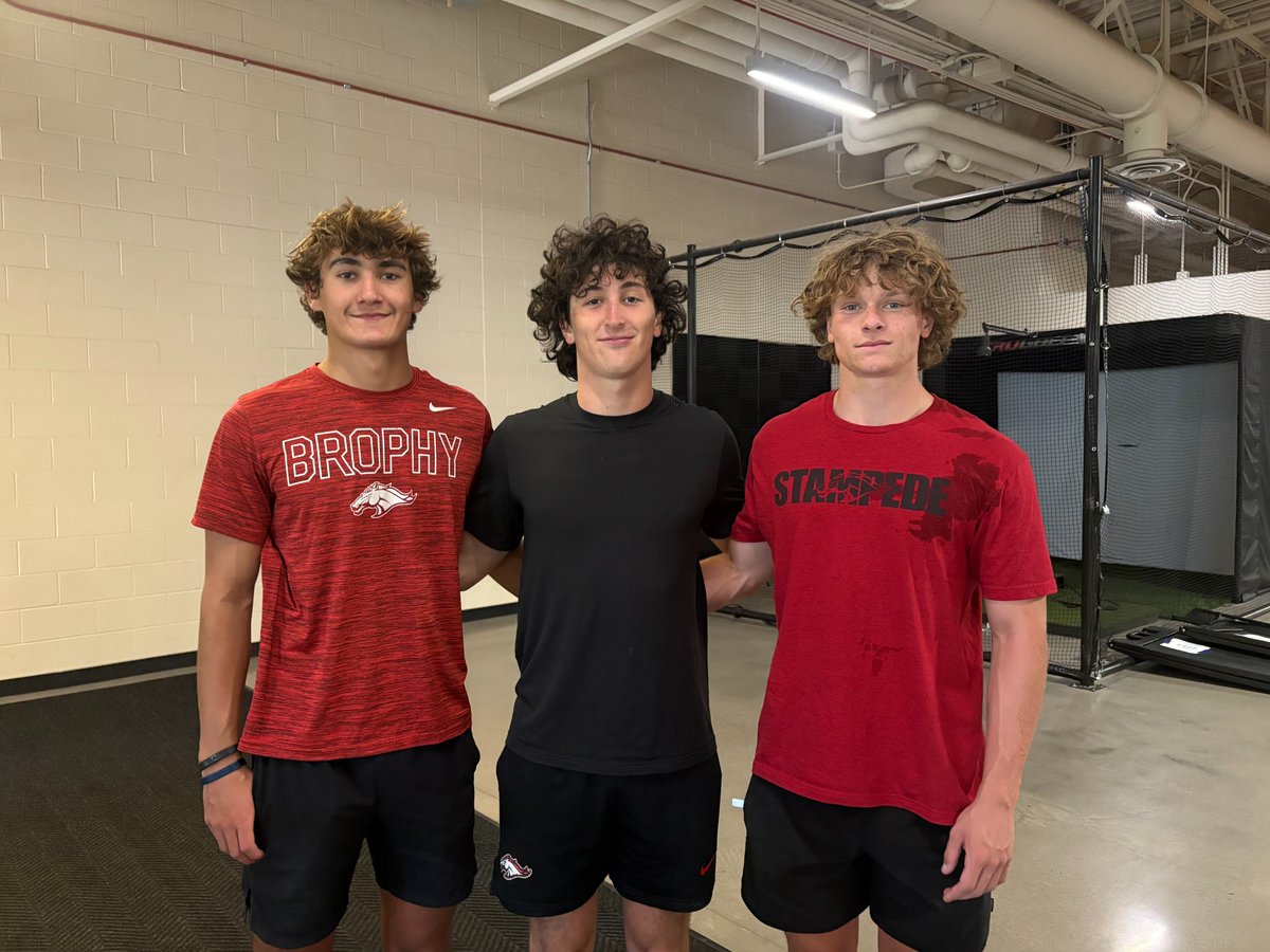 BrophyAthletics's tweet photo. FOOTBALL / On the second-to-last day of the vacation in Charlevoix, Michigan, Brophy senior Alex Buggie and two teammates assisted in CPR efforts that saved a woman’s life. Read about their life-saving afternoon.

Link: https://t.co/UX99evfsqu https://t.co/4kfWXI9Grv